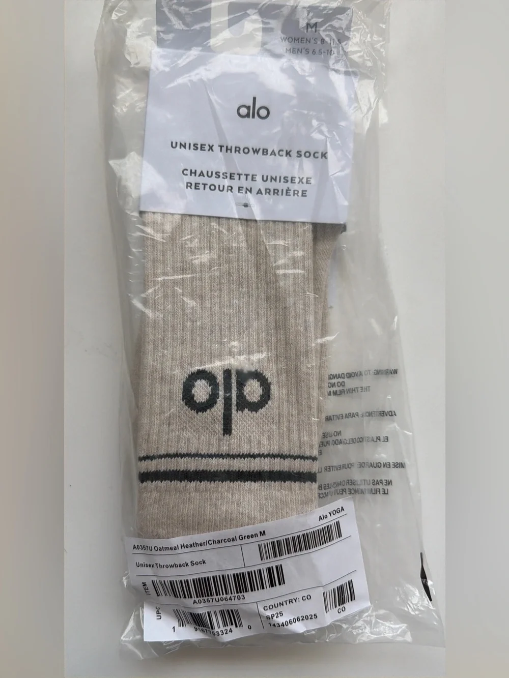 Alo Yoga Unisex Throwback Socks Size M – Oatmeal Heather – Black Logo – NWT